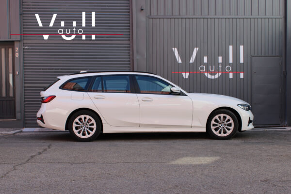 BMW 3 Touring 320d 2.0 - Imagen 9