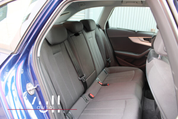 AUDI A4 2.0 TDI quattro S tronic Avant - Imagen 36