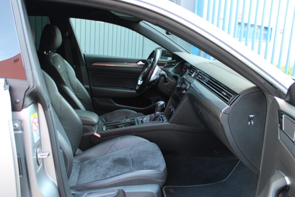 Volkswagen Arteon 2.0 TDI R-Line 190cv - Imagen 12