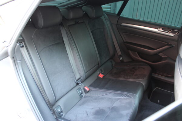 Volkswagen Arteon 2.0 TDI R-Line 190cv - Imagen 30