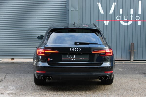 Audi A4 S4 3.0 V6 TFSI Quattro - Imagen 7