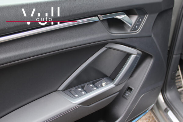 AUDI Q3 40 TDI S tronic Quattro Black Line - Imagen 20