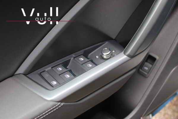 AUDI Q3 40 TDI S tronic Quattro Black Line - Imagen 21