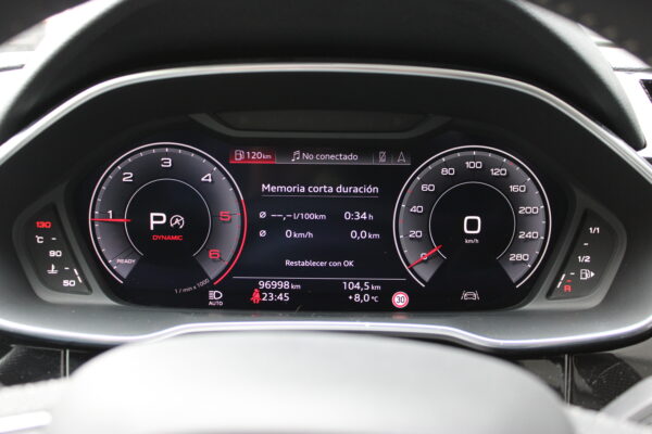AUDI Q3 40 TDI S tronic Quattro Black Line - Imagen 24
