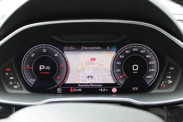 AUDI Q3 40 TDI S tronic Quattro Black Line - Imagen 27
