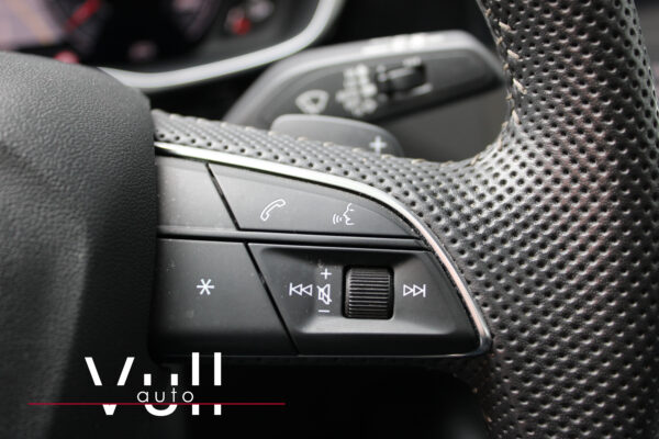 AUDI Q3 40 TDI S tronic Quattro Black Line - Imagen 31