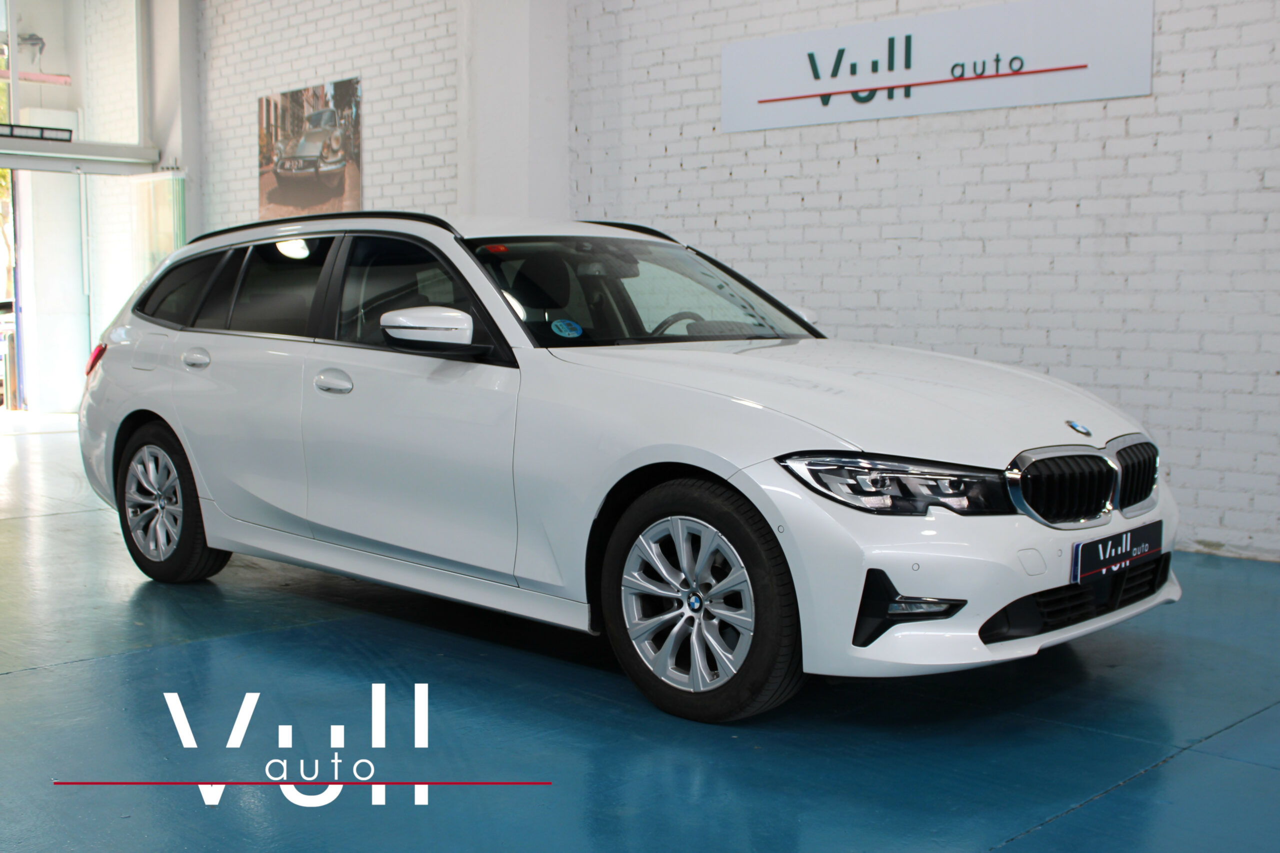 BMW 320d Touring xDrive Advantage