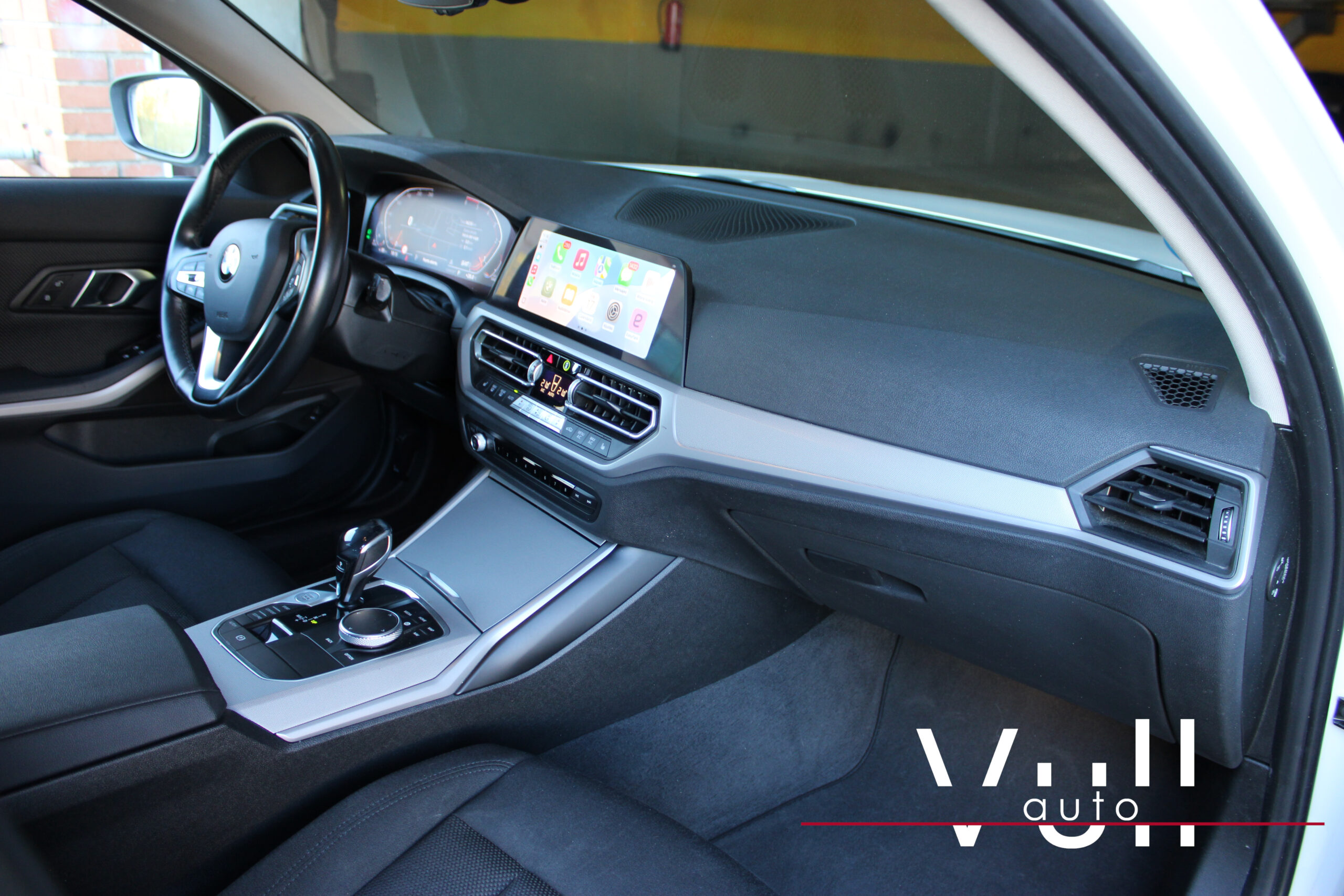 BMW 320d Touring xDrive Advantage - Imagen 15