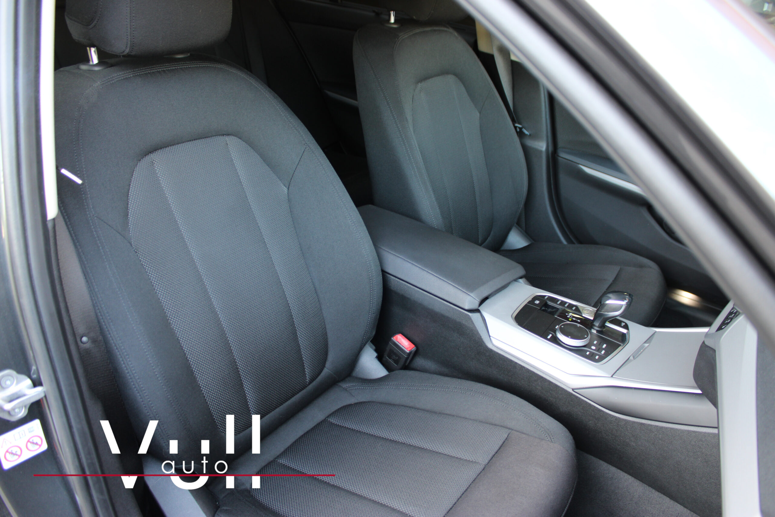 BMW 320d Touring xDrive Advantage - Imagen 14