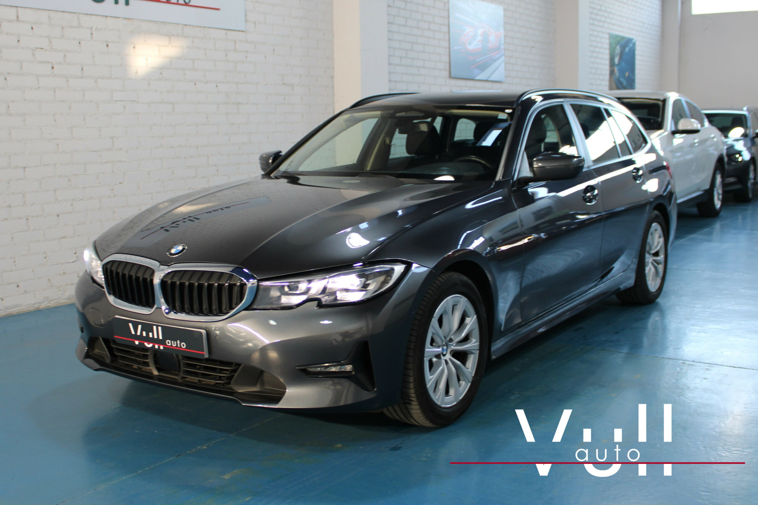 BMW 320d Touring xDrive Advantage