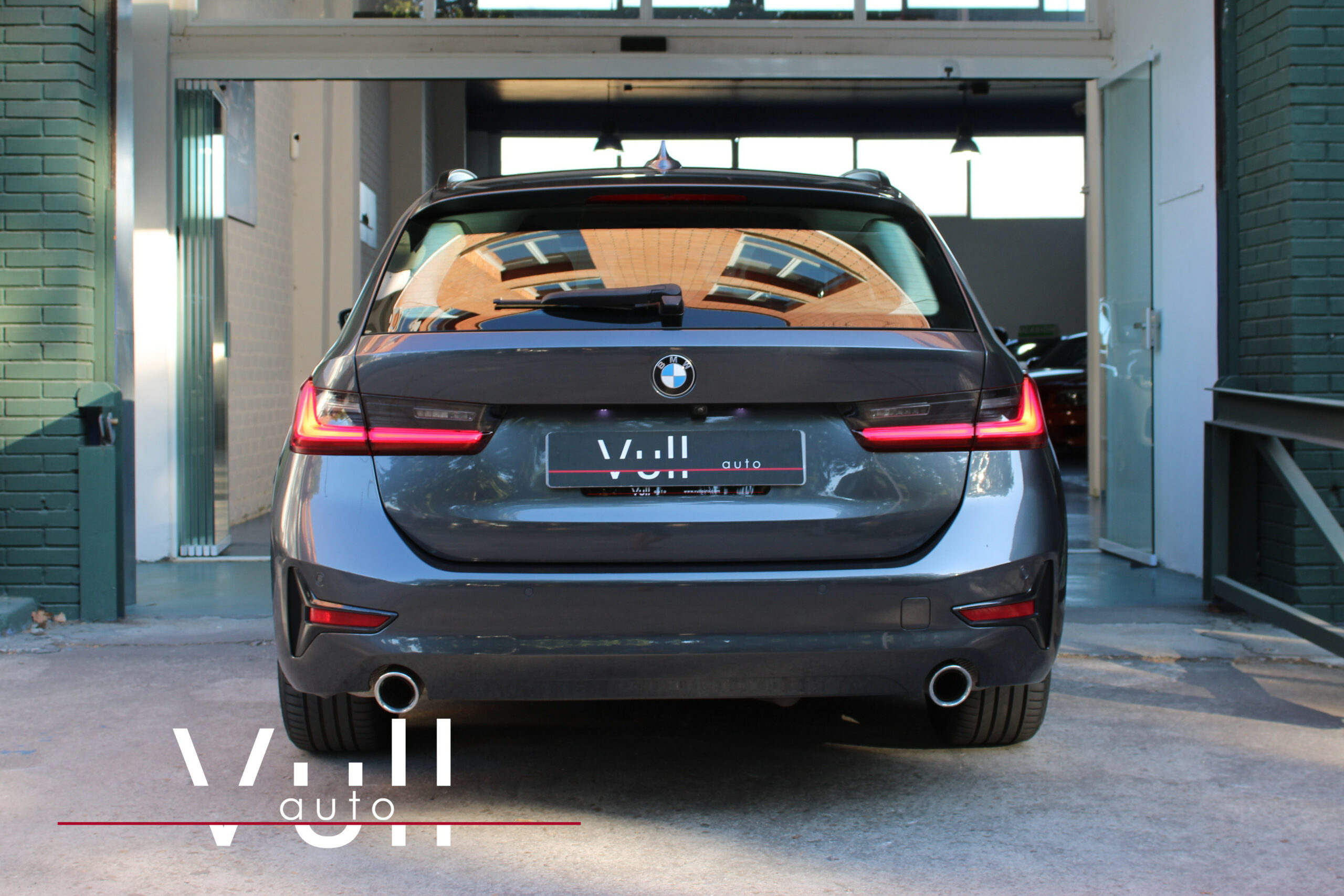 BMW 320d Touring xDrive Advantage - Imagen 6