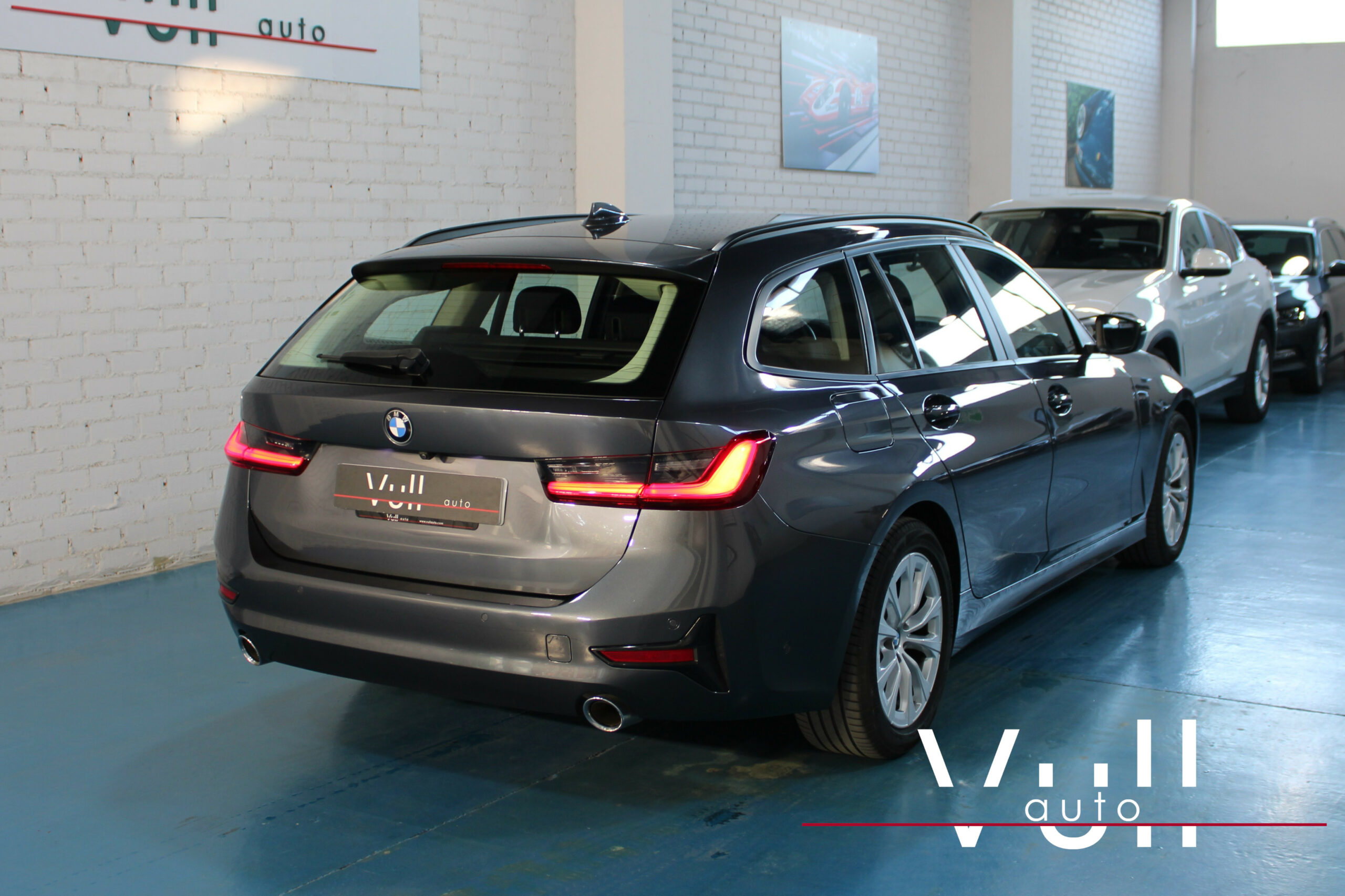 BMW 320d Touring xDrive Advantage - Imagen 7