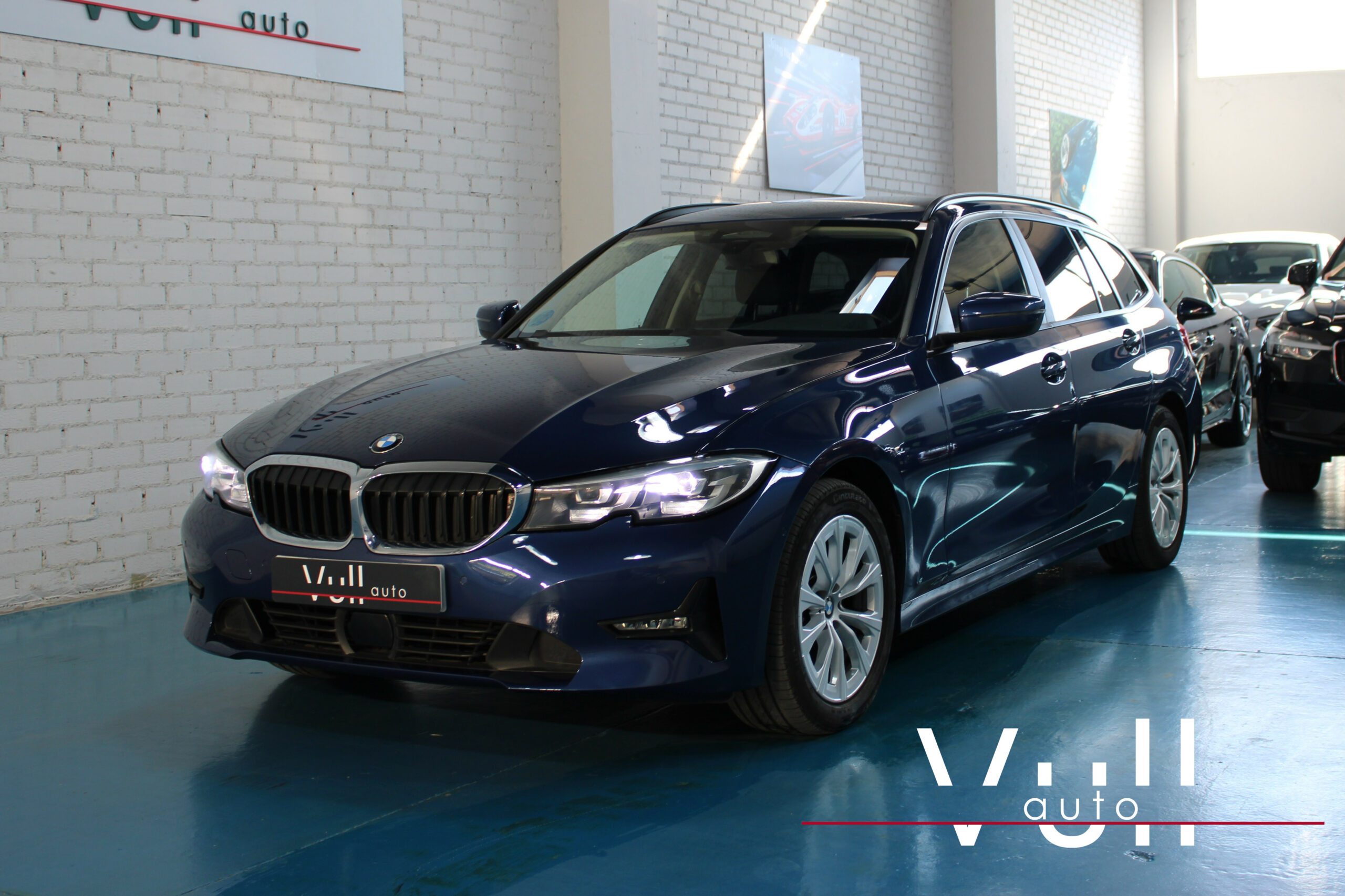 BMW 320d Touring xDrive Advantage - Imagen 4