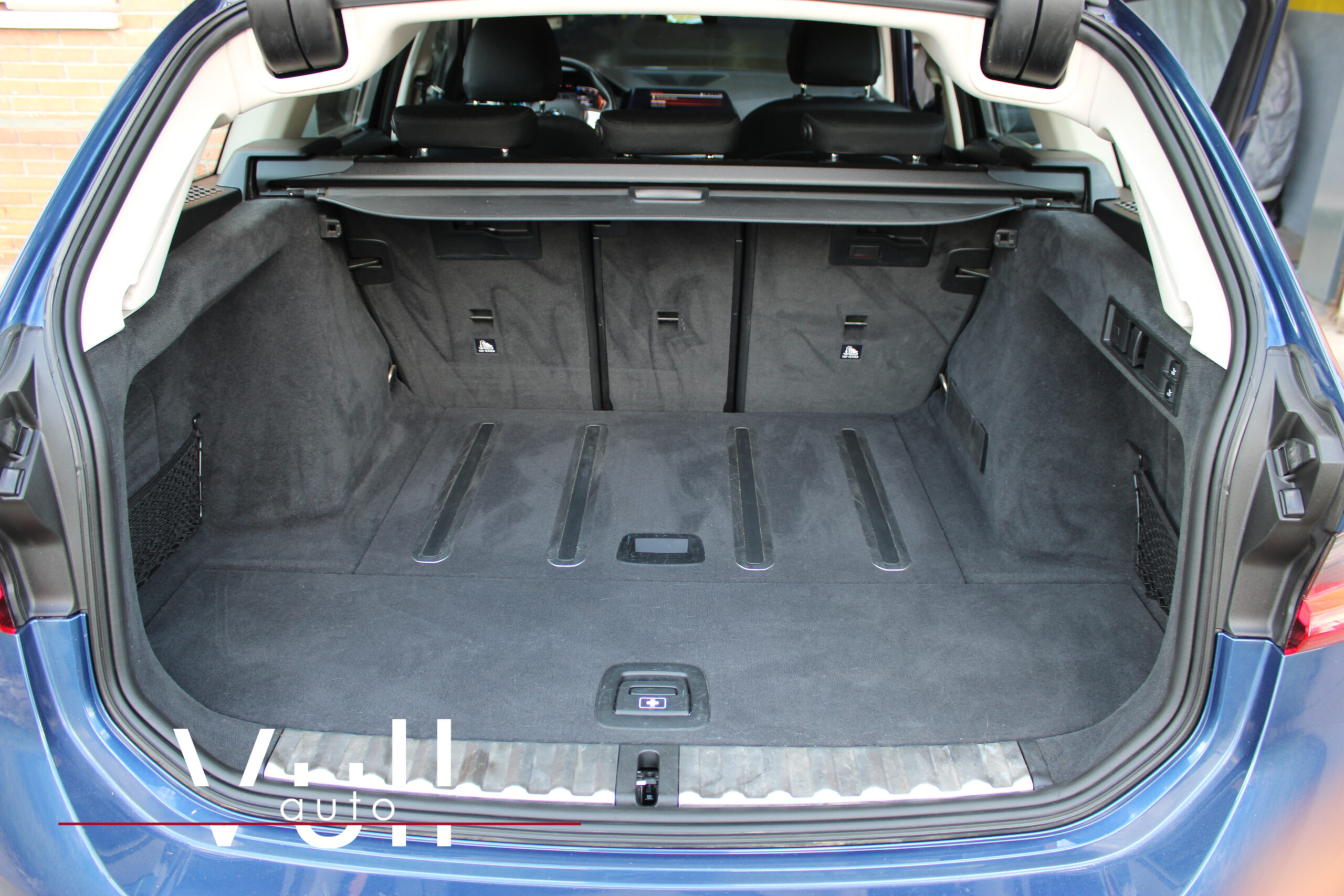 BMW 320d Touring xDrive Advantage - Imagen 37